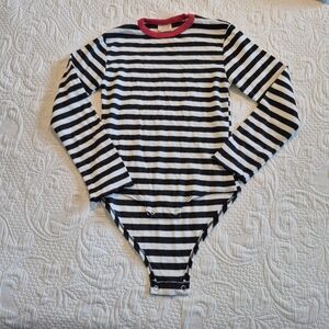 Zara girls size 9 years black & white with red collar, body suit EUC